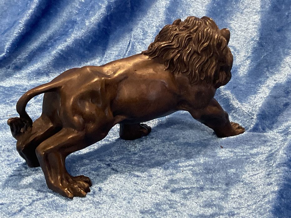 Bronze leão com 16 cm ,anúncios abaixo