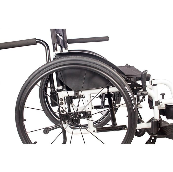 Середньоактивне крісло колісне . Нове .