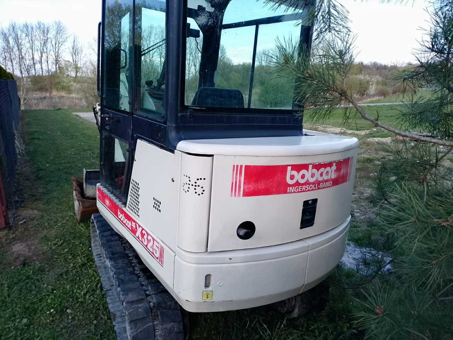 koparka Bobcat x325