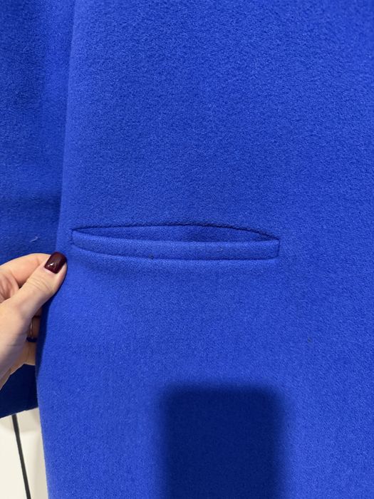 Жіноче синє пальто