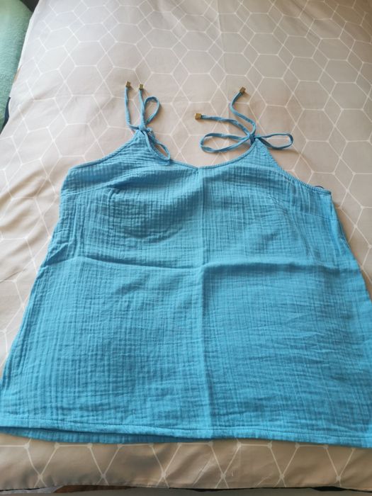 Nowa damska bluzka na ramiączkach