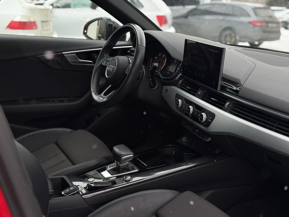 Audi A4 B9 Європа 3xS-Line 2.0TDI Без дтп, ориг.пробіг матрична оптика