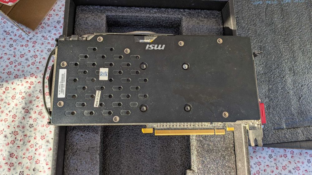 AMD R9 380 2GB MSI64751414358147122