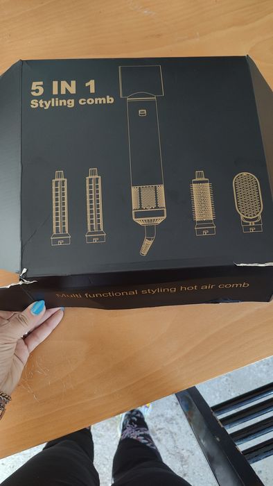 5 em 1 styling comb