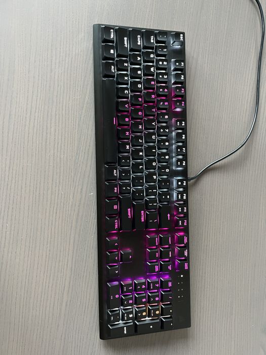 Klawiatura gamingowa CORSAIR K60 RGB PRO mechaniczna