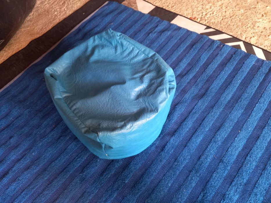 Puff azul (o preto foi vendido)