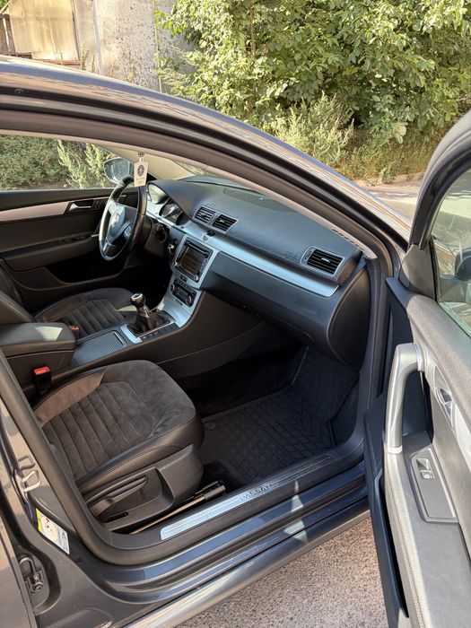 Volkswagen Passat 2011 VIN WVWZZZ3CZBP328519 фото оголошення 9 з 17
