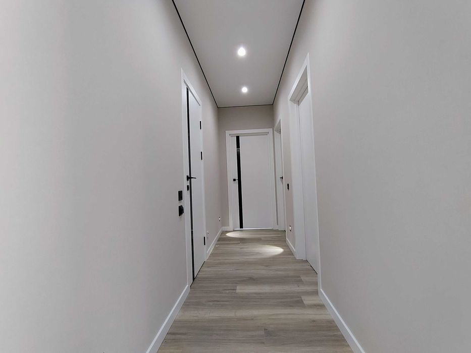 ЖК Варшавський 2, 3к квартира з ремонтом. Олександра Олеся 9-А