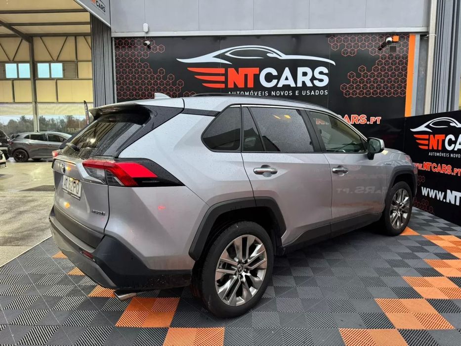 Toyota RAV4 2.5 HDF Exclusive