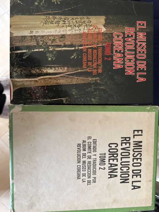 livros do museu da revolucao da coriea do norte
