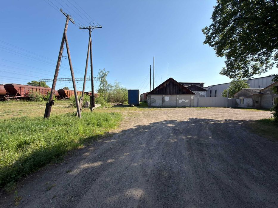 Продам діючий завод, що складається з (групи виробничих будівель та споруд), загальною площею 6 922,5 кв.м. в Стрийському районі