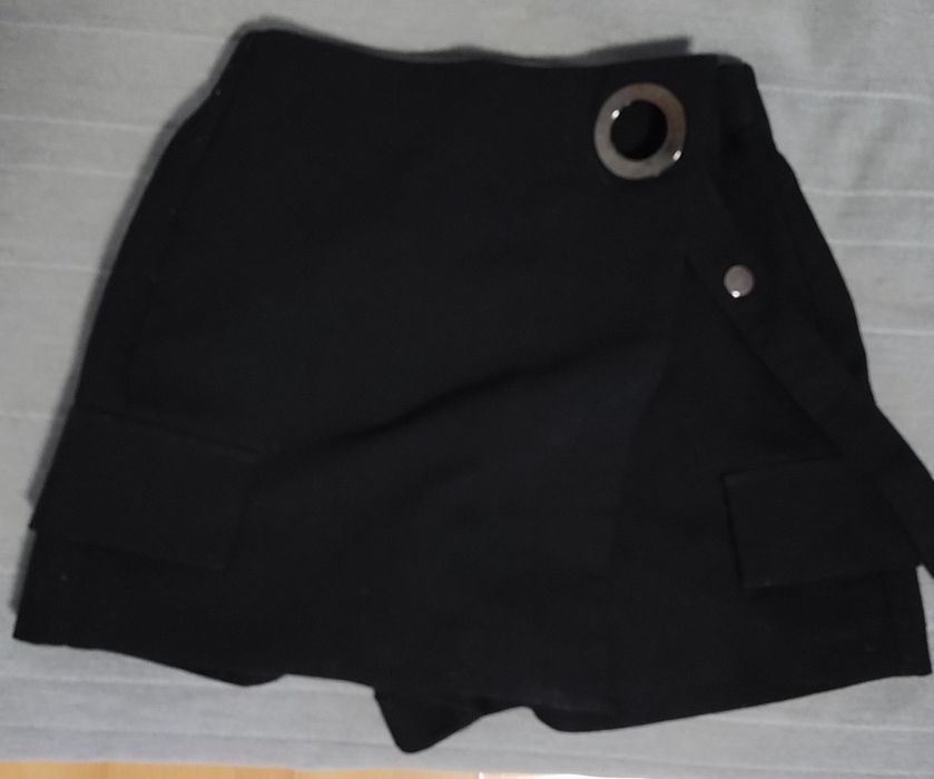 Spódniczko-spodenki Bershka