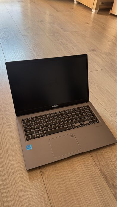 Laptop notebook ASUS 15 cali (X515E) 16GB  Win 11 + Office Idealny! Torba Gratis!