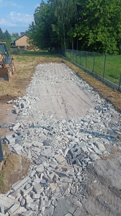 Wyburzenia,czyszczenie działek,wywóz gruzu , kliniec,piasek, koparka,