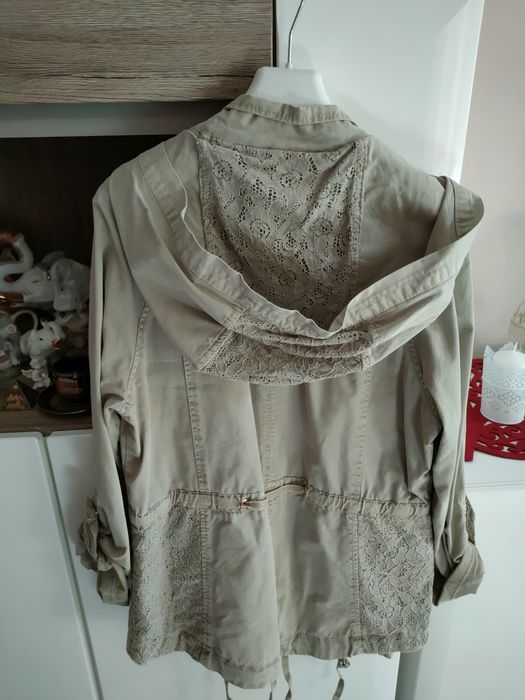 Wiosenna parka damska z koronką kapturem 38 khaki