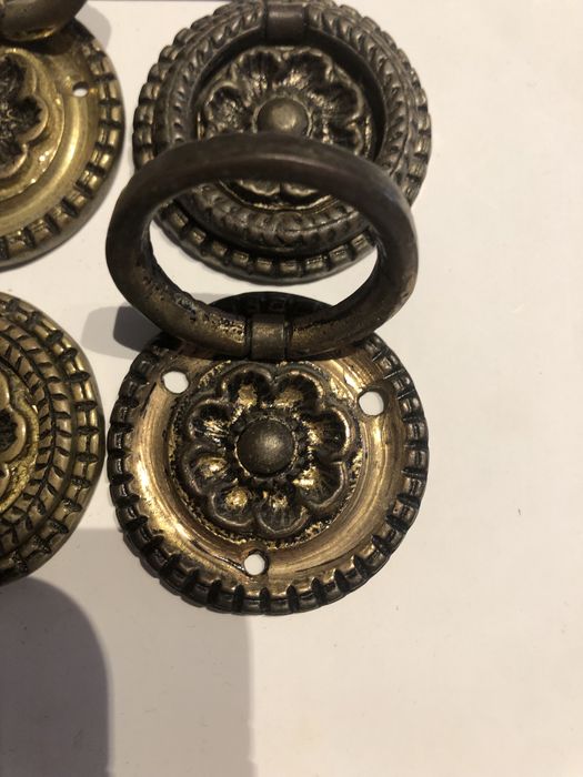 Conjunto de puxadores em latão