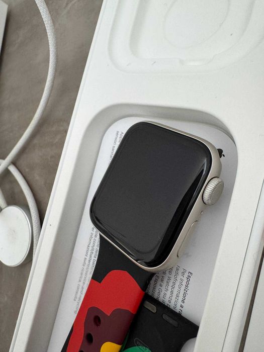 Apple Watch SE (Gen 2) 40mm Starliant Al Star Se 5/M GPS