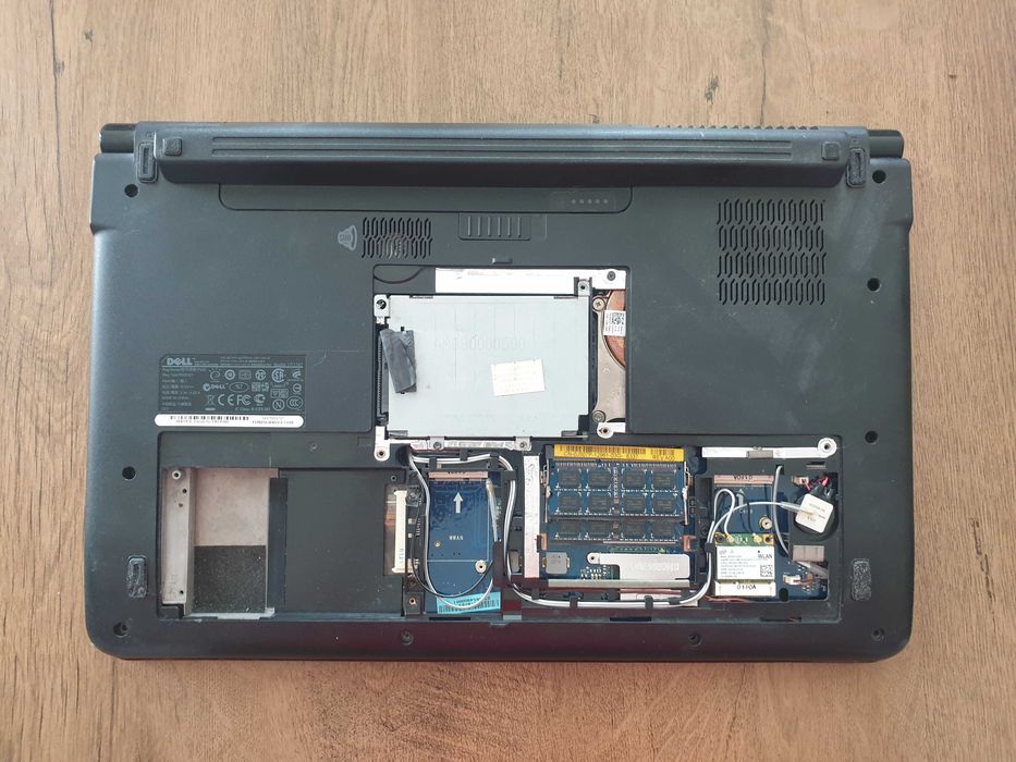 Ноутбук Dell 17/1747 touch screen. без диску