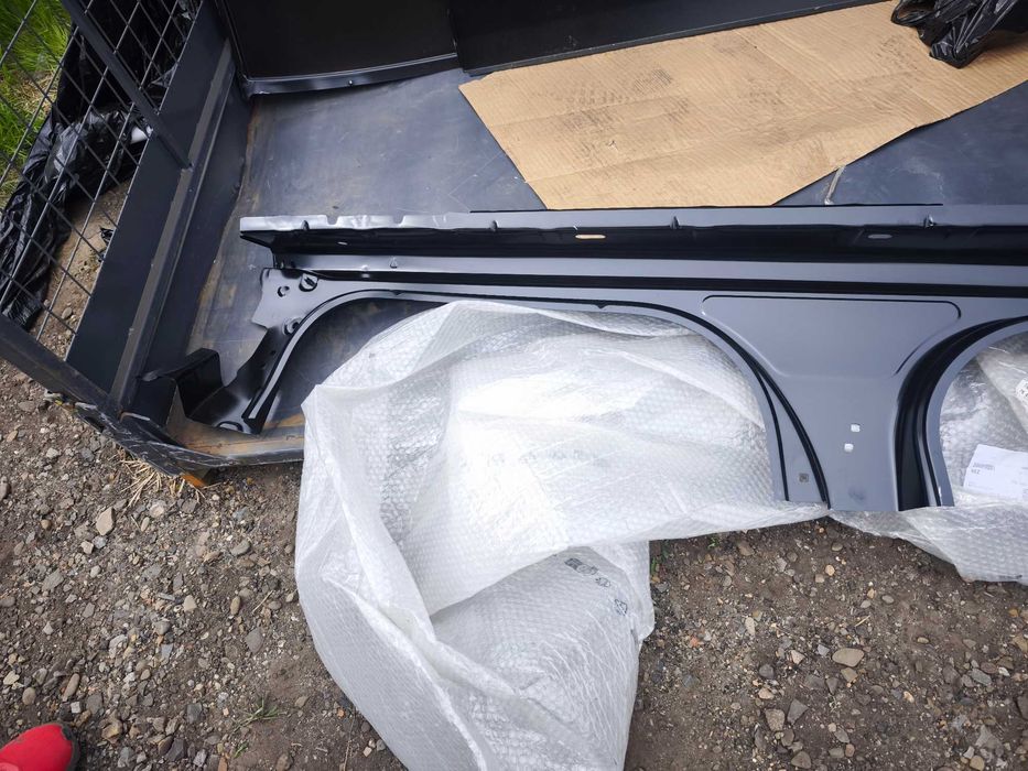 Próg poszycie boczne lewy Dacia Sandero III oryginał NOWY strona lewa 21-