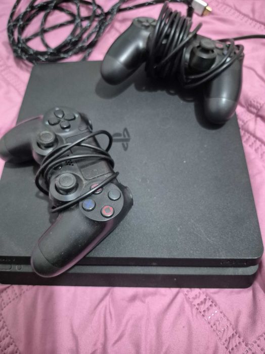 Ps4 com 6 jogos