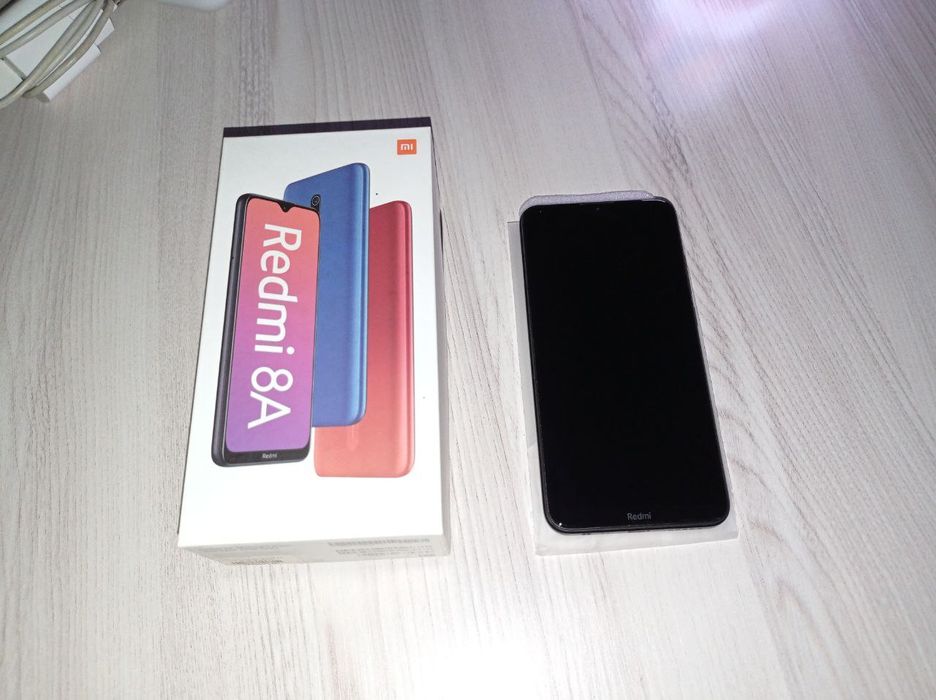 Телефон  Redmi 8a