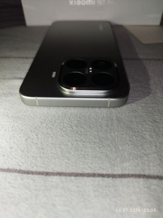Продам xiaomi 15T pro 12/512 в відмінному стані