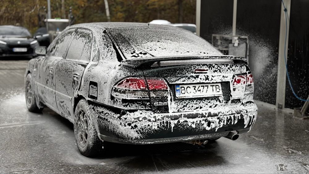 Терміново Mazda 626