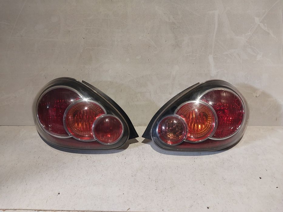 Toyota aygo 1 I lift polift  tylna lewa lampa tył lewy prawa prawy