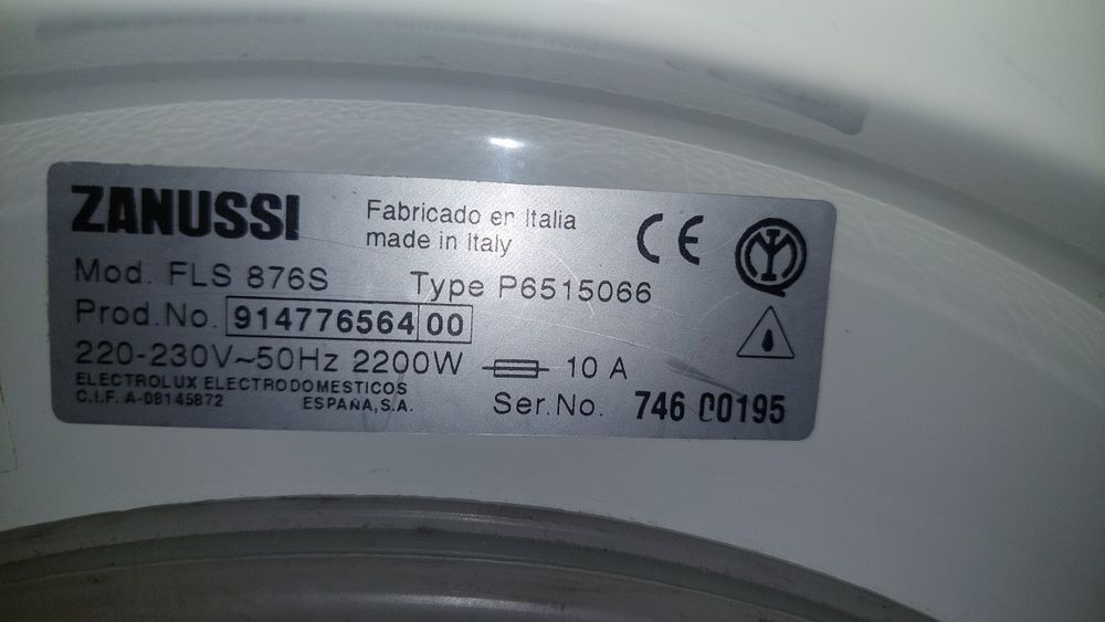 Máquina de lavar roupa Zanussi em Évora