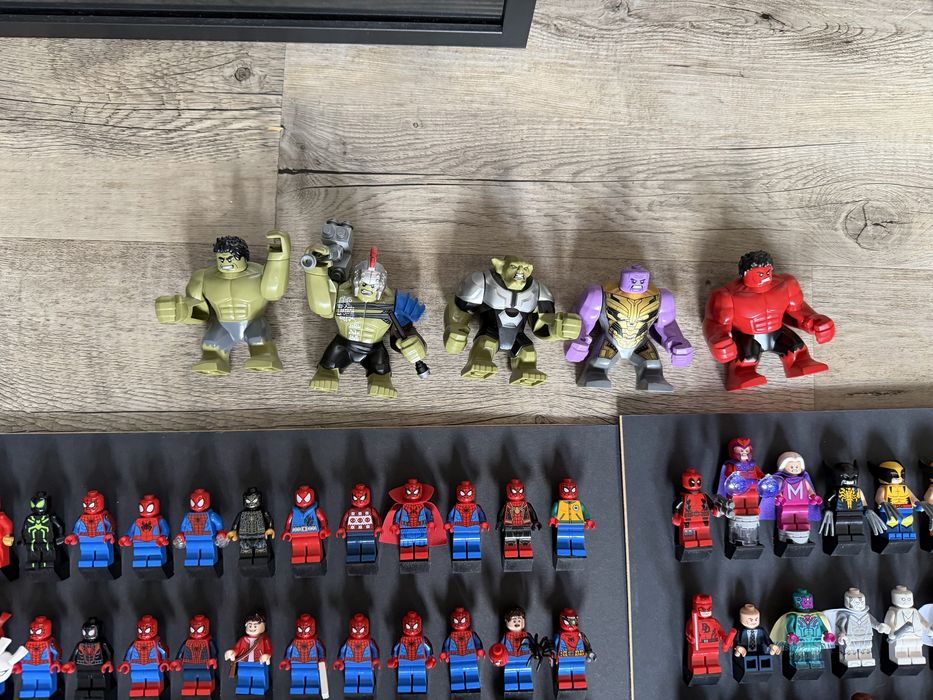 LEGO Marvel – kolekcja 359 minifigurek + ramki