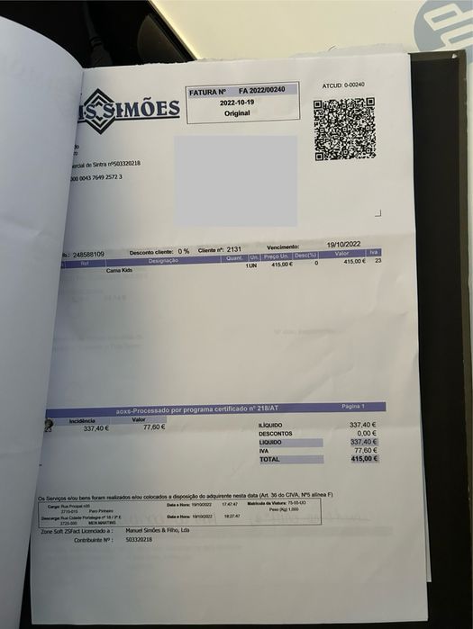 Cama solteiro + mesa cabeceira