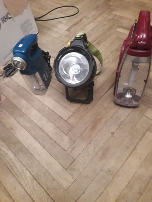 Ліхтарик прожектор на акумуляторі свєтодіодах,Резист.сп3-38 к22м,220ом