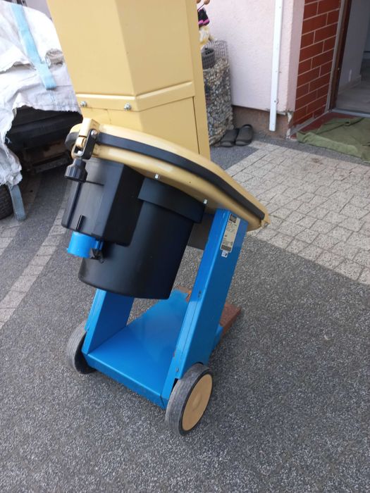 Scheppach Biostar 3000 rozdrabniacz do gałezi  moc 3 KW