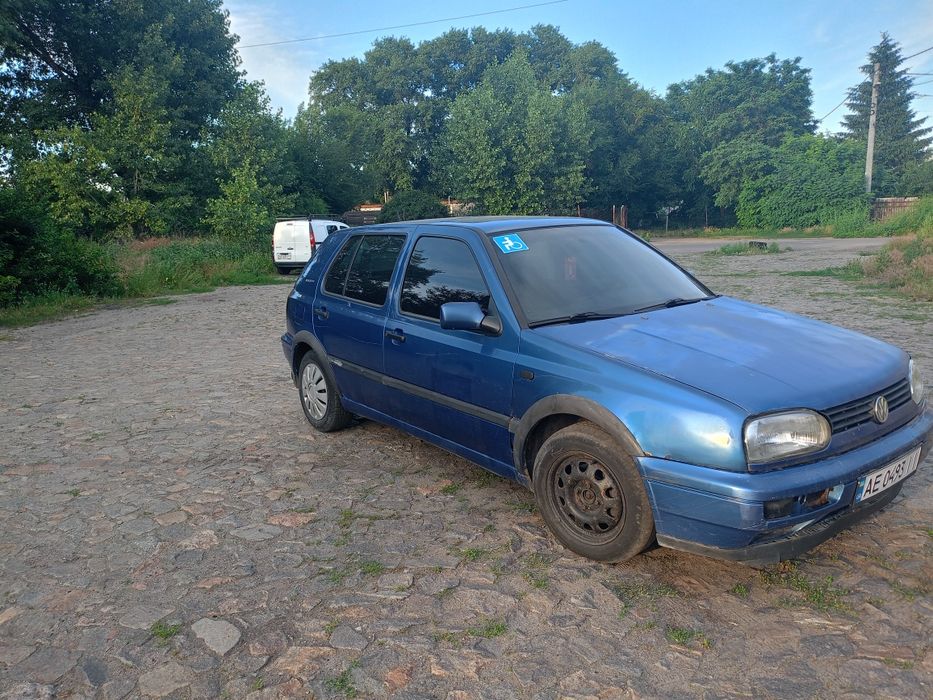 ПРОДАМ VW golf 3 1.6