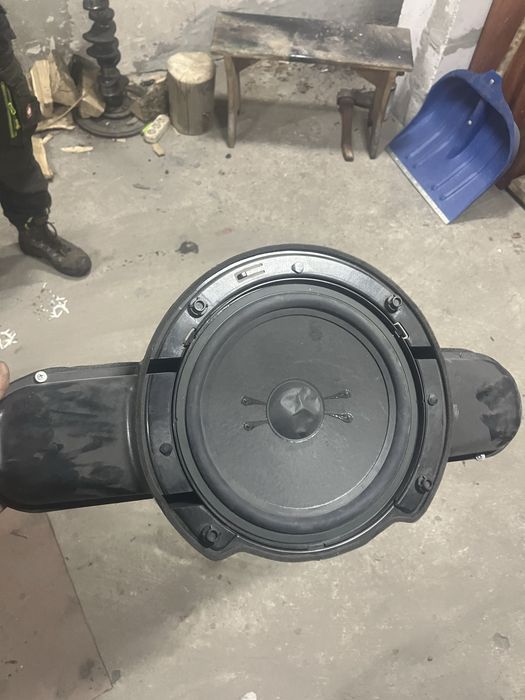 Продам бас динамік