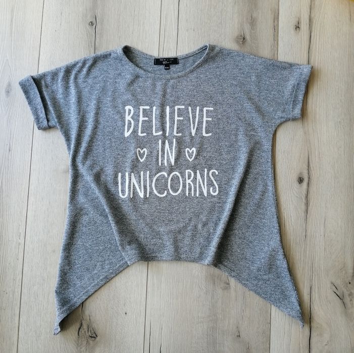 Bluzeczka z przedłużanymi bokami