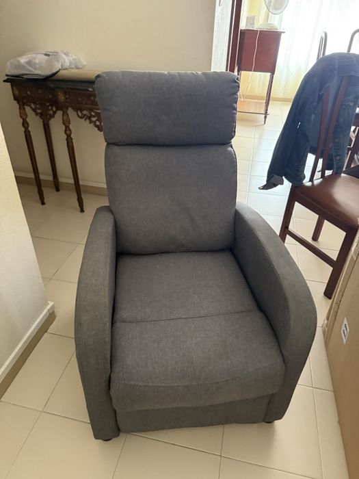 Vendo sofa cinzento