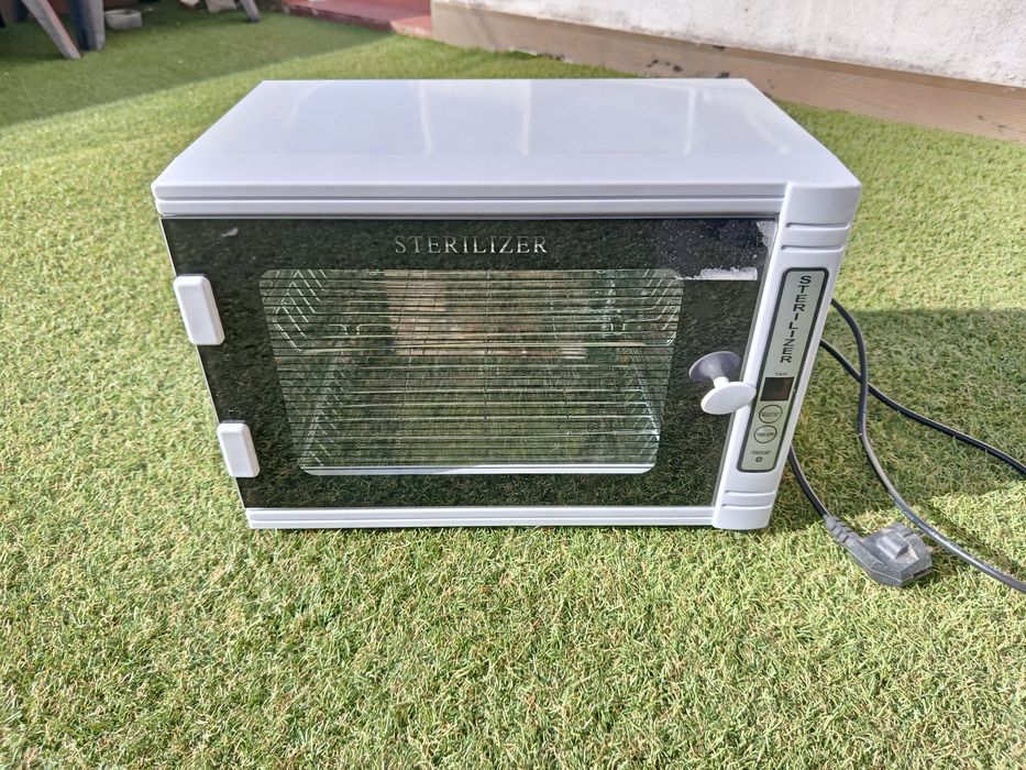 Armário Esterilizador UV 220V 6W com Temporizador – 2 Prateleiras