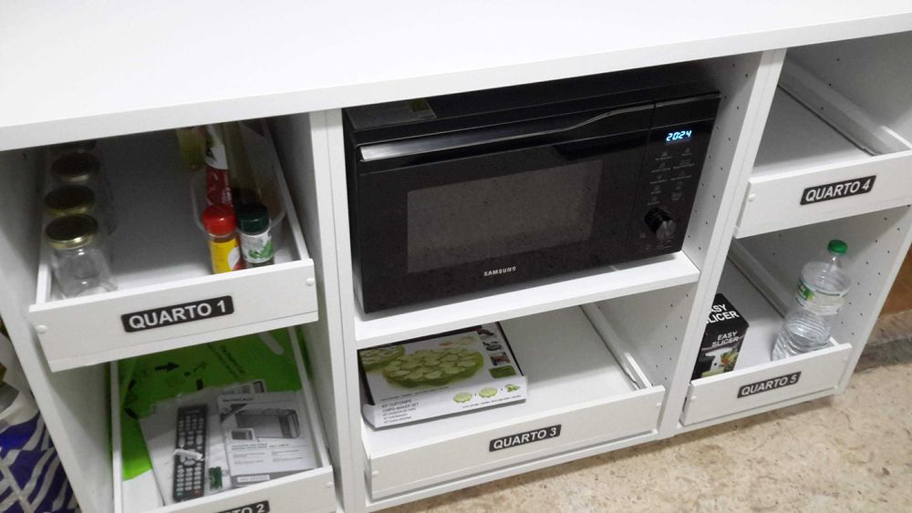 Quarto Individual c/ WC Privativo – Single Room with private bathroom