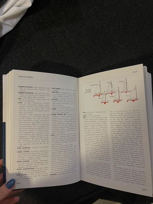 21 volumes de enciclopédia