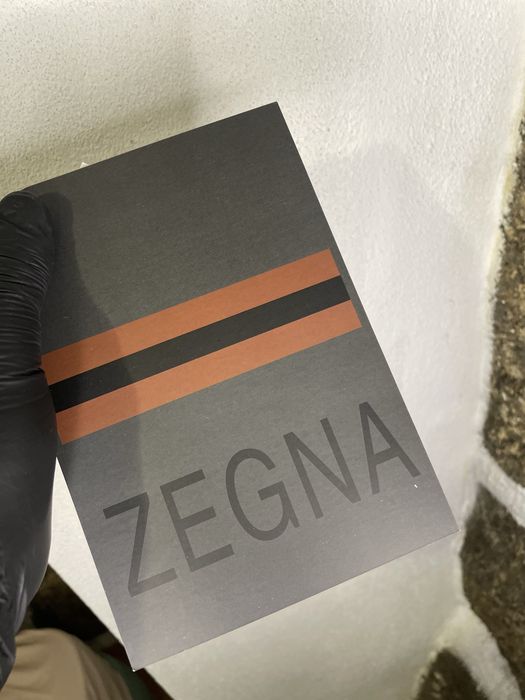 Ermenegildo Zegna Triple Stitch em camurça castanha