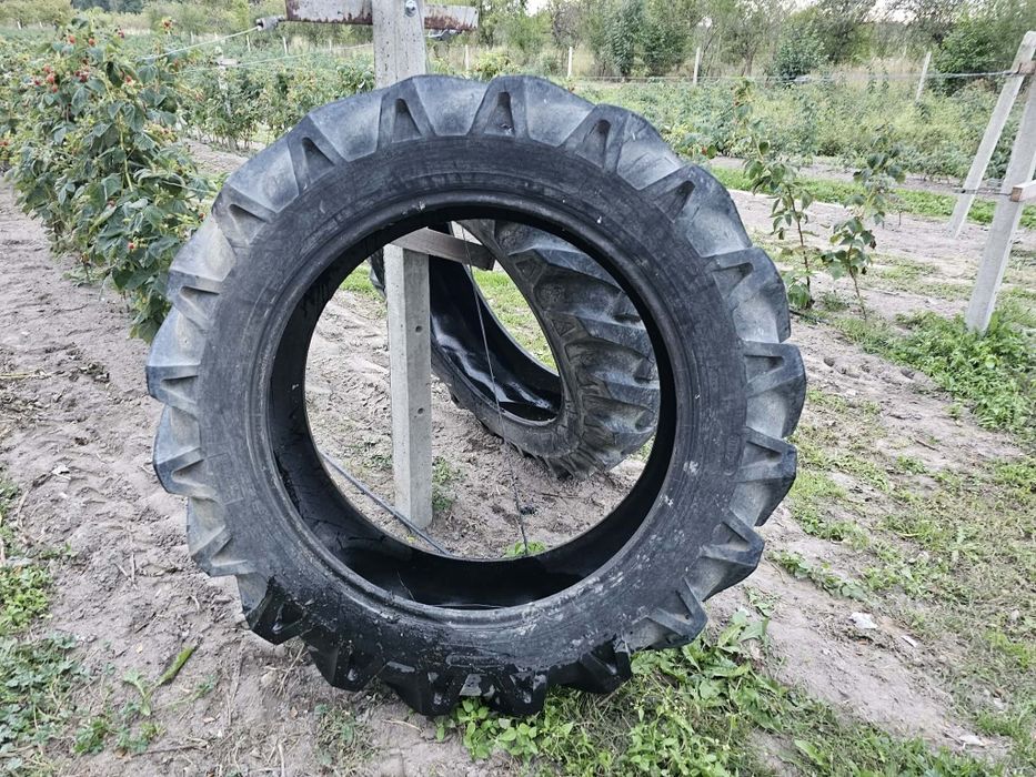 Sprzedam opony 12.4 r32