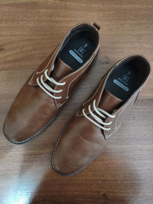 Продам туфлі-боти GEORGE