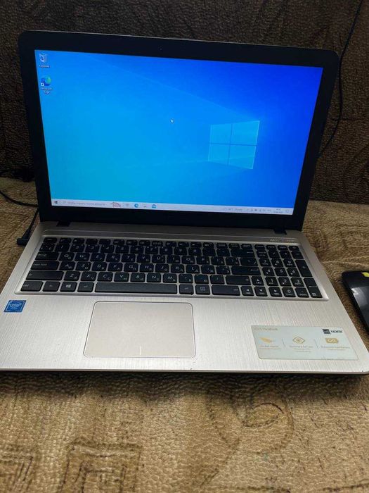 Ноутбук ASUS VivoBook X540NA — стан нового! (Повний комплект)