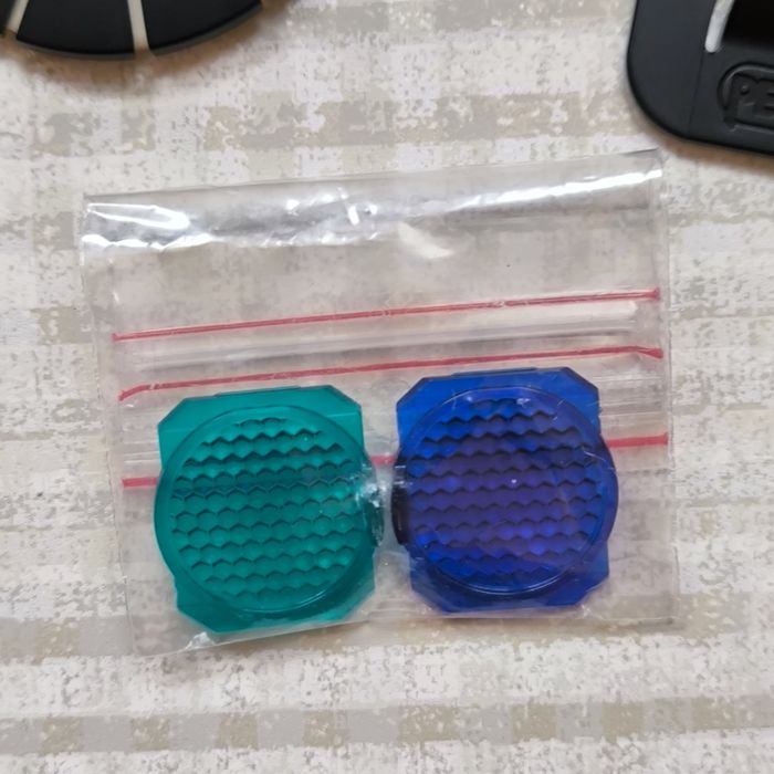 Крепления Petzl для фонарика