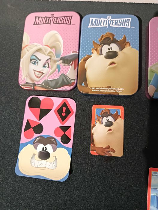 Coleção MultiVersus – Cartas e Peças de Jogo