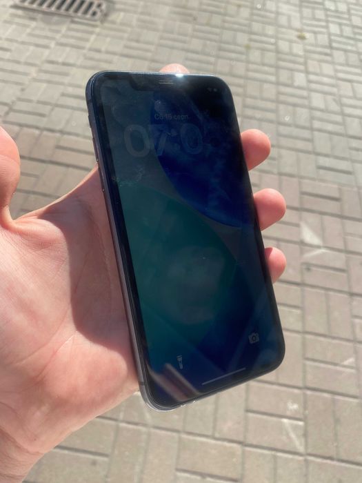 iPhone 11 128GB Neverlock у відмінному стані