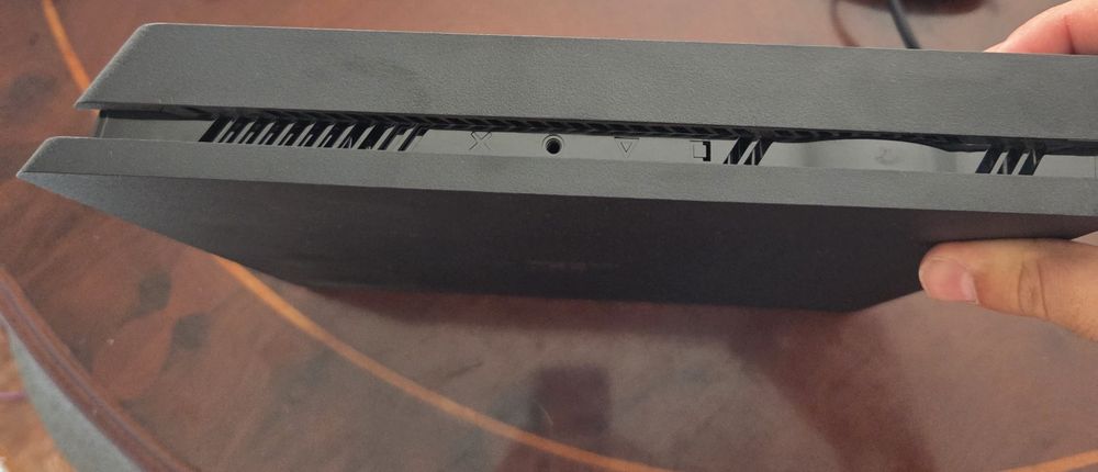 PlayStation 4 (PS4) + 2 Comandos + 3 Jogos | COMO NOVO
