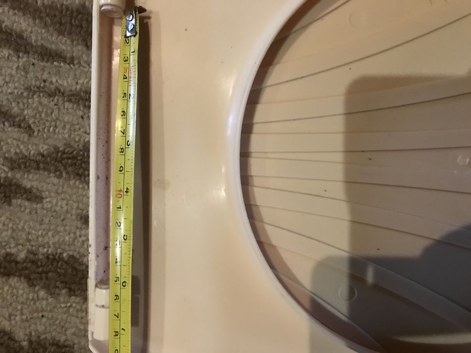 Кришка унітаза часи бра