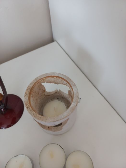 Trzy świeczniki + 18 szt. tealightów gratis